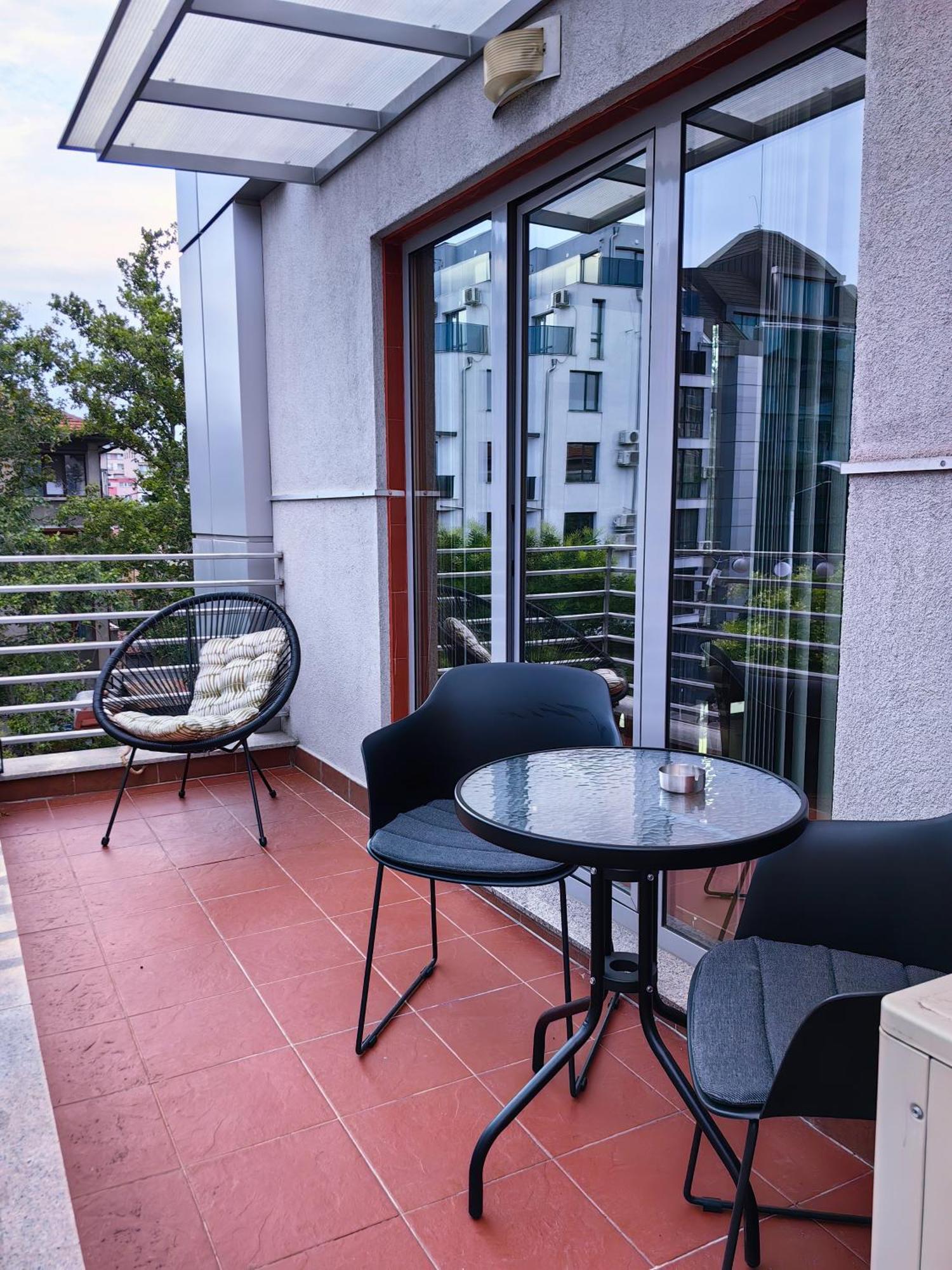 The View Apartment Plovdiv Esterno foto