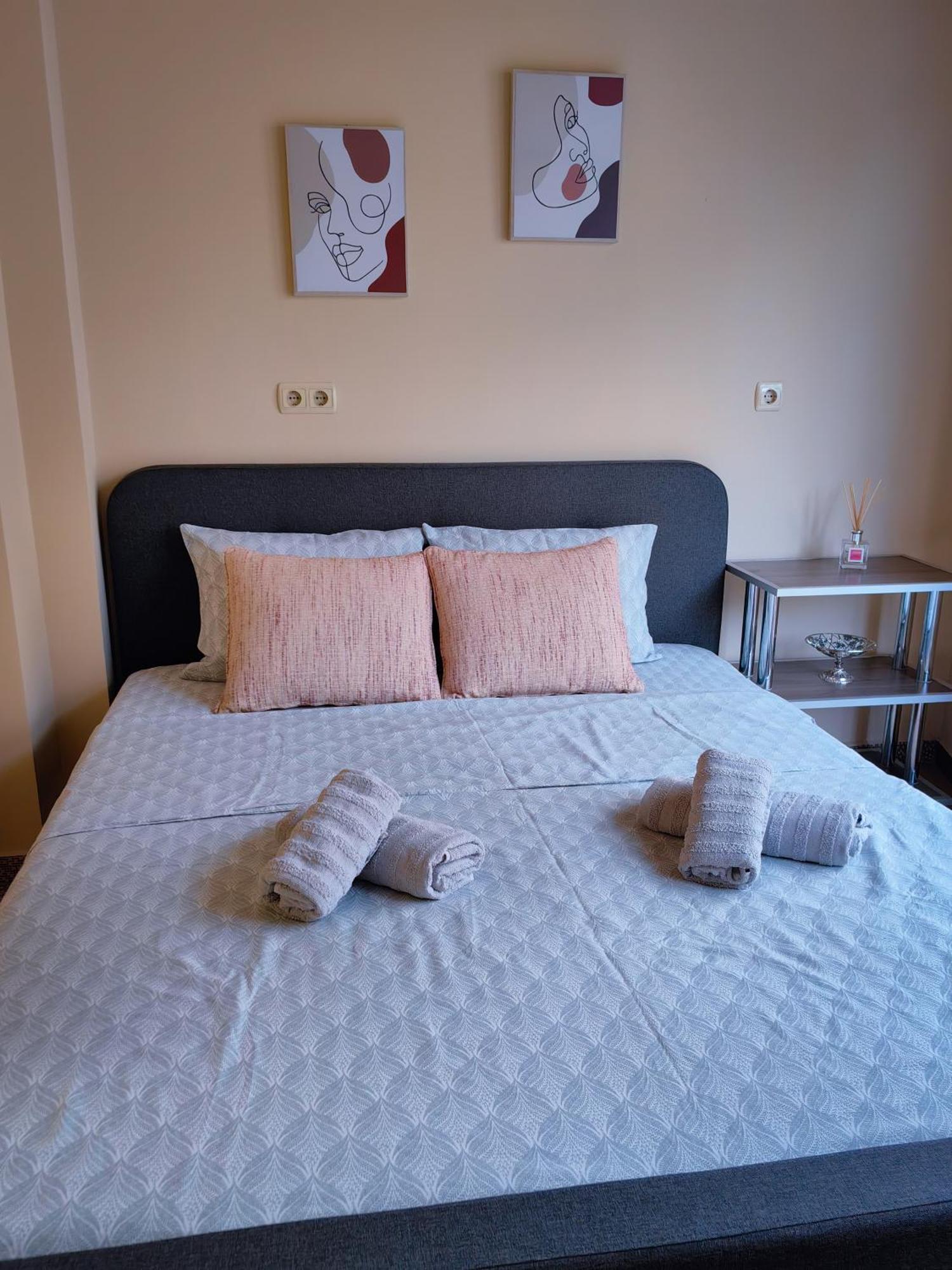 The View Apartment Plovdiv Esterno foto